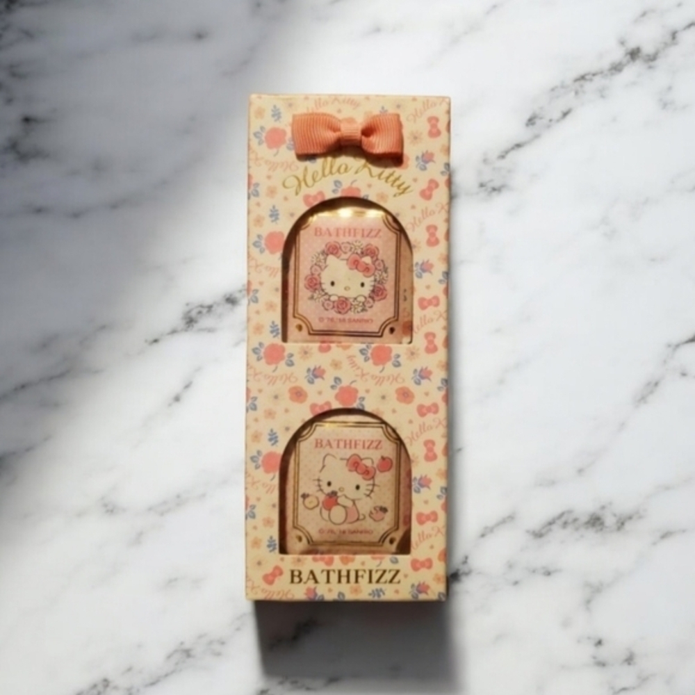 NEW Sanrio Hello‎ Kitty Bath Fizz/Bath Bombs